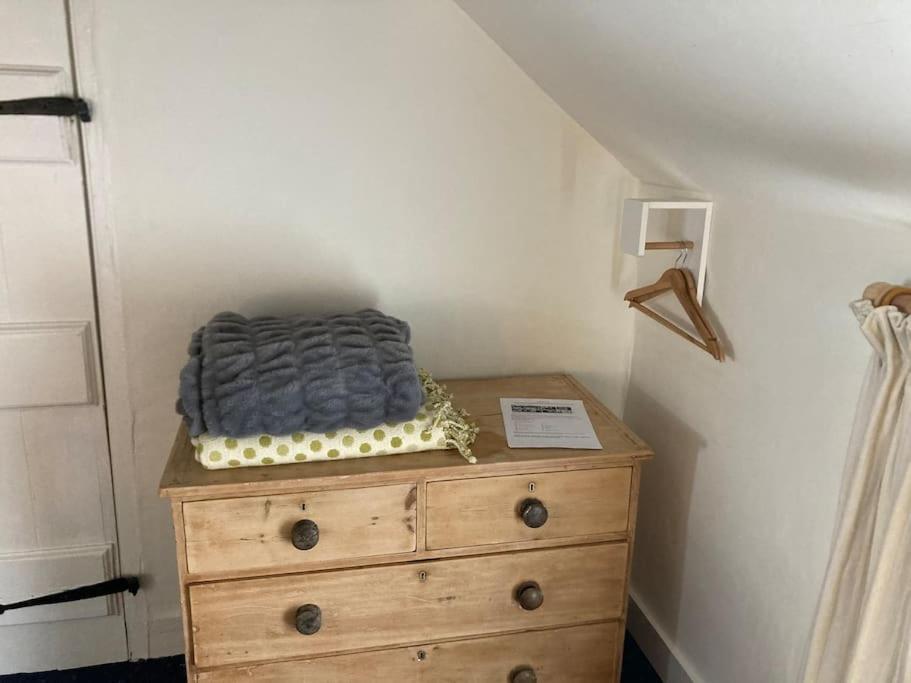Bryntirion Farmhouse Rooms Llanfair Caereinion Zewnętrze zdjęcie